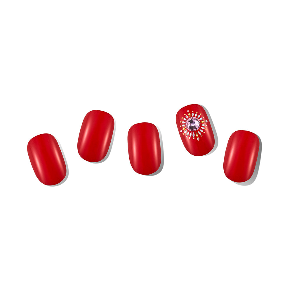 Rot strasssteine  nageldesign nagellack